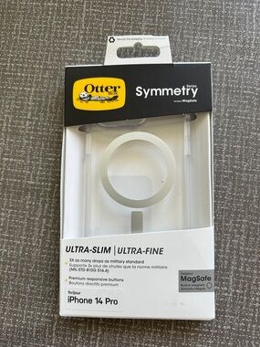 OtterBox Symmetry Series Clear MagSafe Case with White Ring